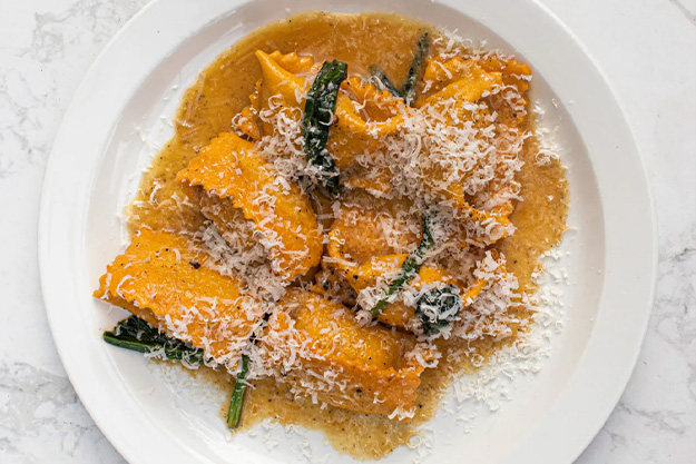 Plate at Straker's restaurant Notting Hill, recommended by Lords Hotel London